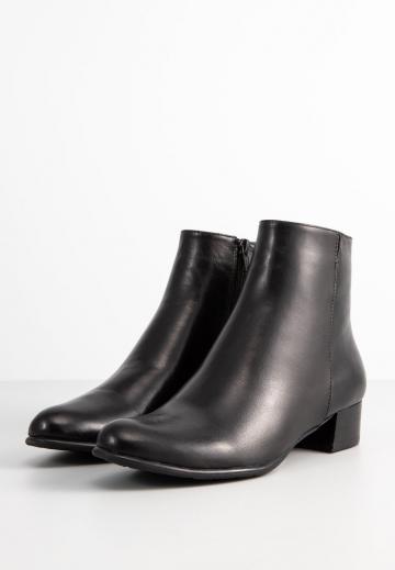 Гандбольные кроссовки