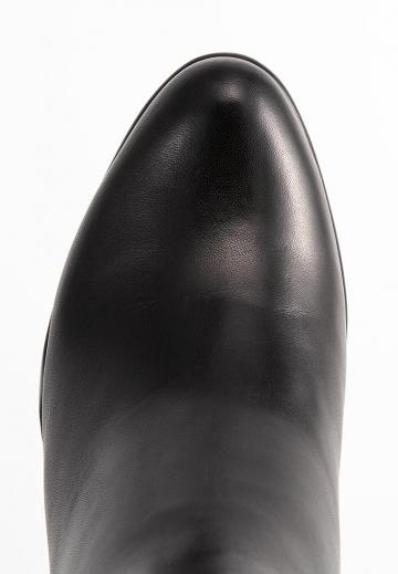 Гандбольные кроссовки