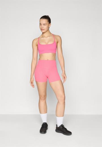 Спортивный бюстгальтер