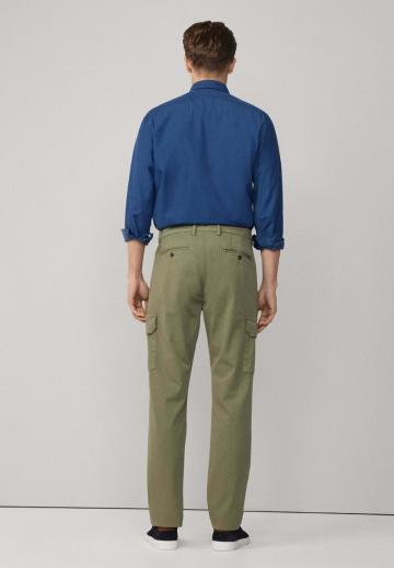 Брюки с накладными карманами