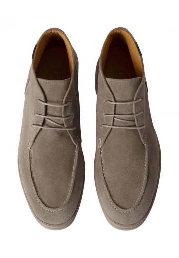 Ботинки на шнуровке