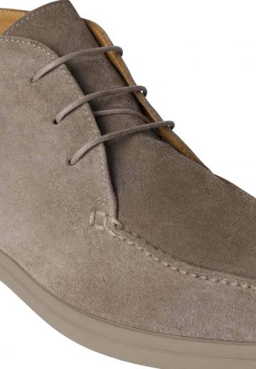 Ботинки на шнуровке