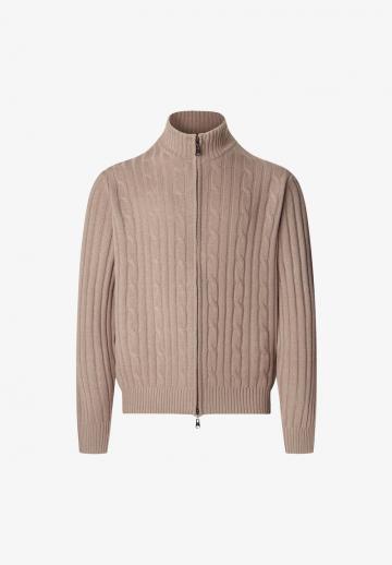 Вязаная кофта