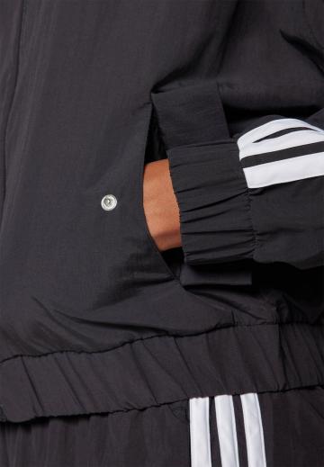 Спортивная куртка