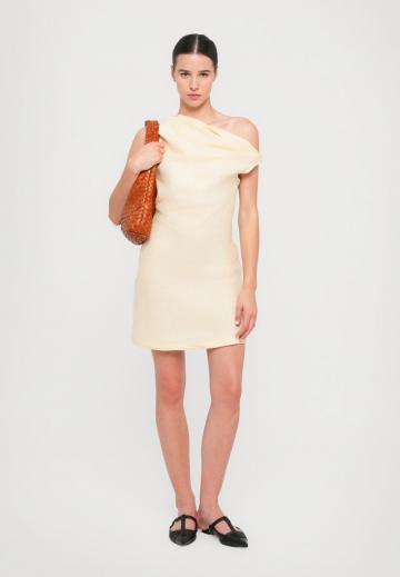 Короткое платье