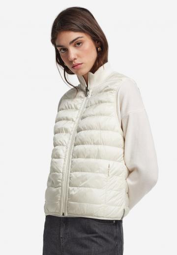 Пуховой жилет