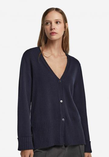 Длинный жилет