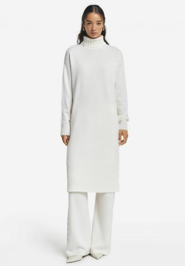 Вязаное платье