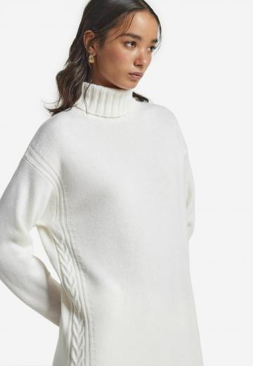 Вязаное платье