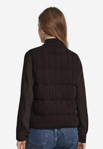 Пуховой жилет