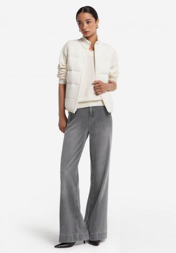 Пуховой жилет