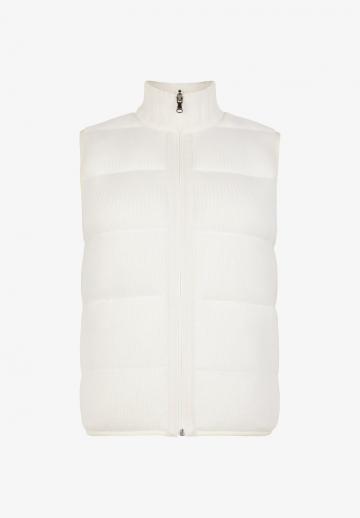 Пуховой жилет