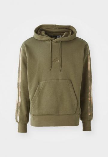 Спортивная кофта