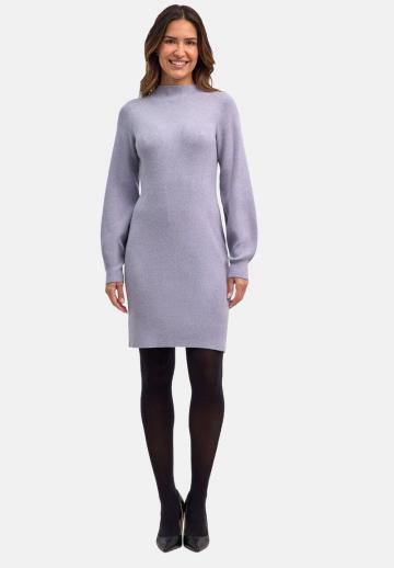 Вязаное платье