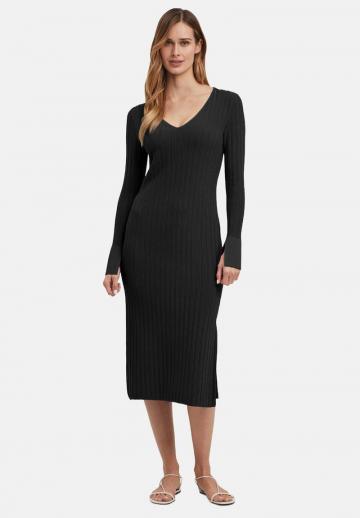 Платье футляр