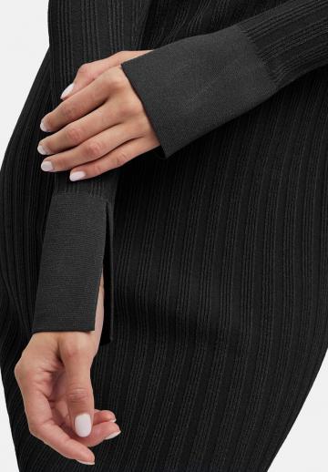 Платье футляр