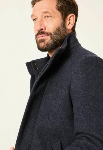 Короткое пальто