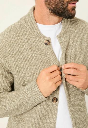 Вязаная кофта