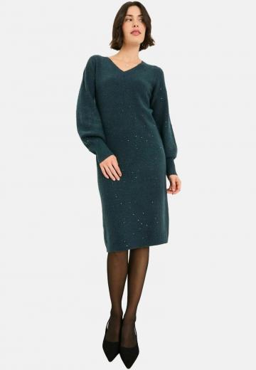 Вязаное платье