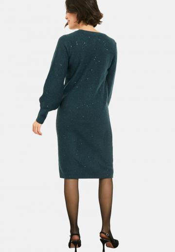 Вязаное платье