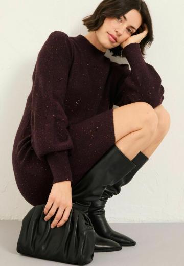 Вязаное платье