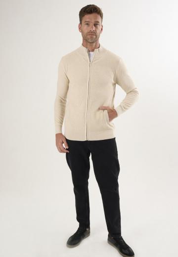 Вязаная кофта