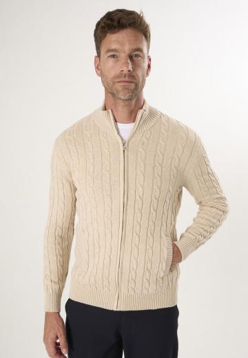 Вязаная кофта