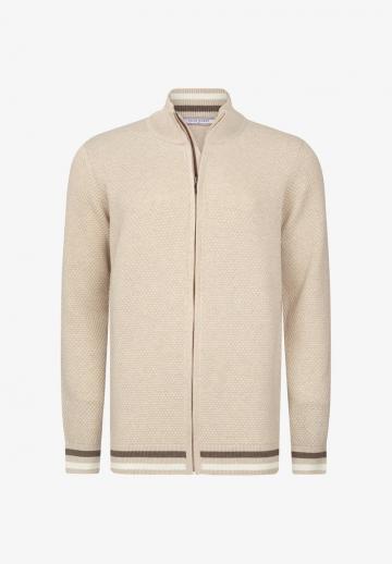 Вязаная кофта