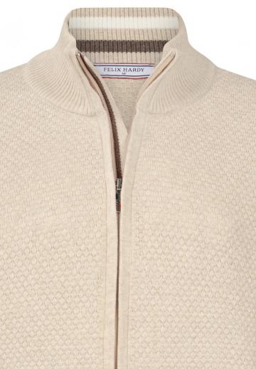 Вязаная кофта