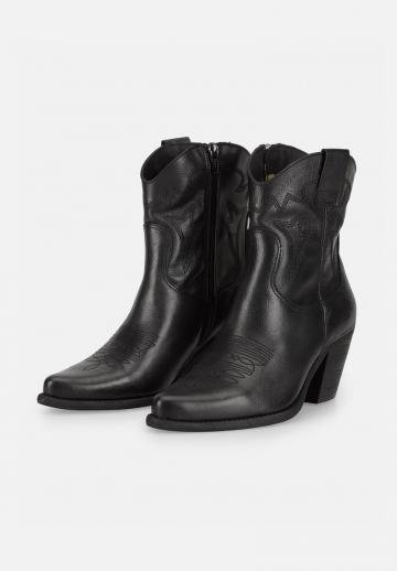 Ковбойские сапоги