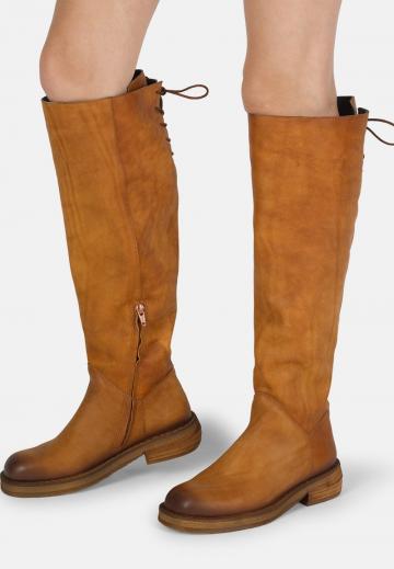 Сапоги на шнуровке