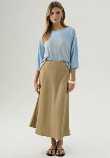 Пуловер в полоску