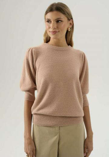 Пуловер с рукавом три четверти