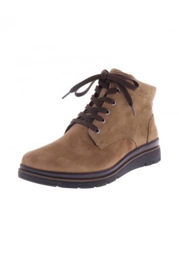 Сапожки на танкетке