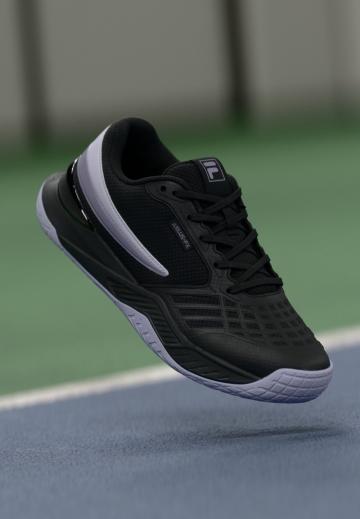 Теннисные кроссовки