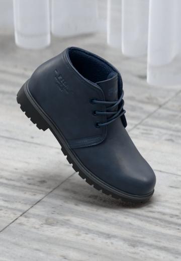 Ботинки на шнуровке