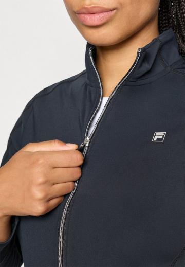 Спортивная куртка