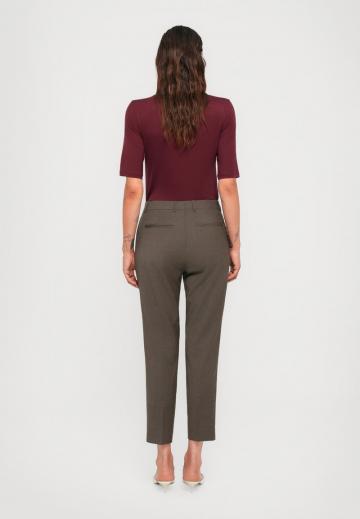 Узкие брюки