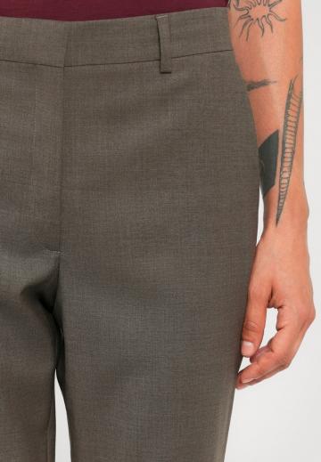 Узкие брюки