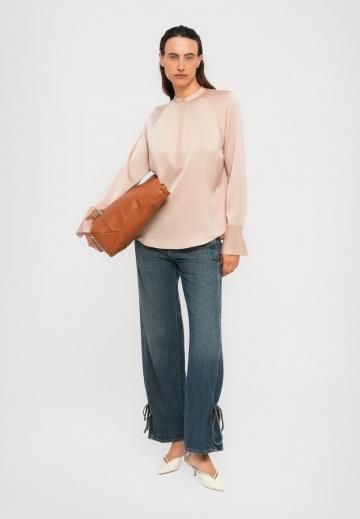 Атласная блузка