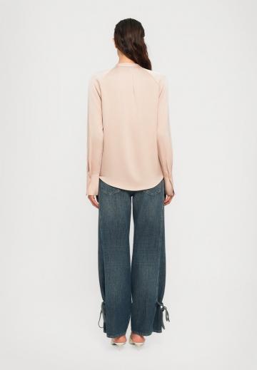 Атласная блузка