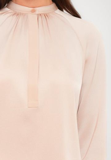Атласная блузка