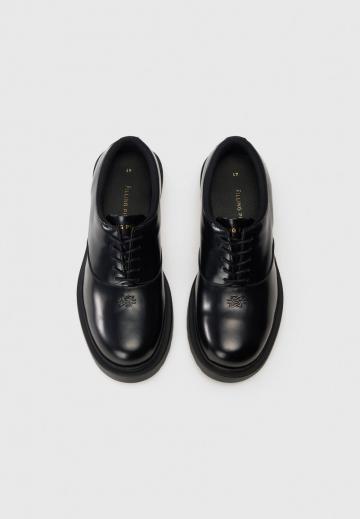 Ботинки на шнуровке