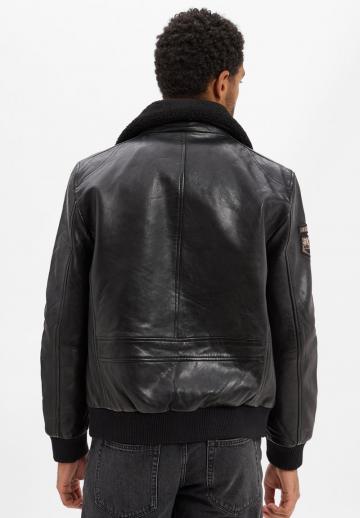 Кожаная куртка