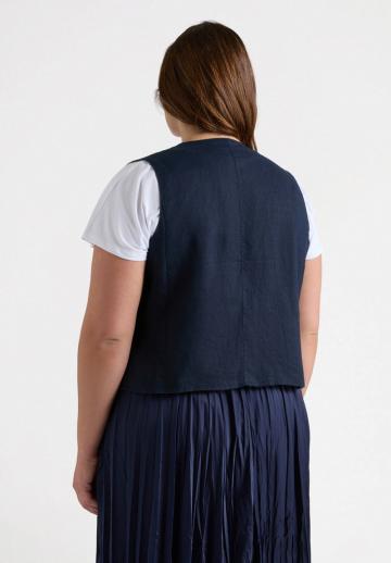 Джинсовая жилетка