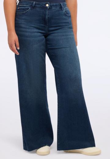 Клешеные джинсы