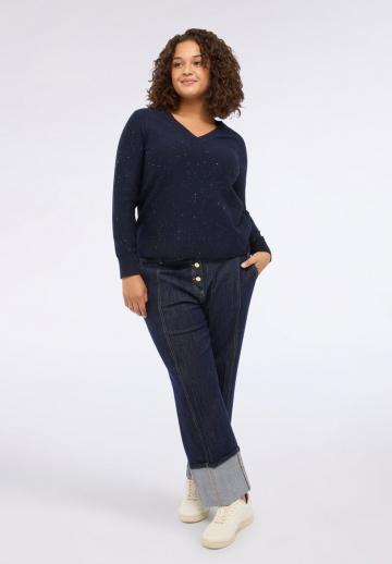 Пуловер с вырезом V