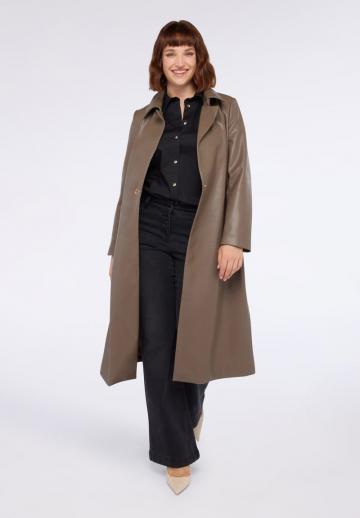 Пальто из искусственной кожи