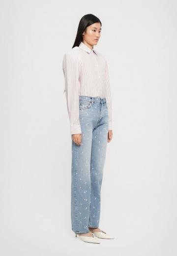 Прямые джинсы