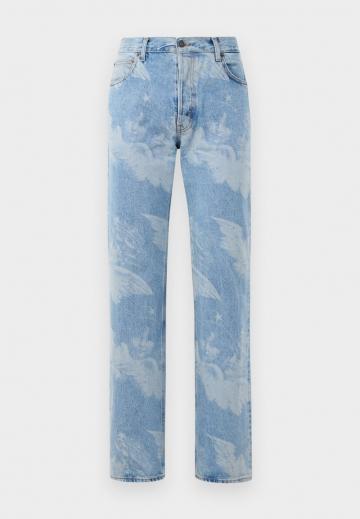 Прямые джинсы